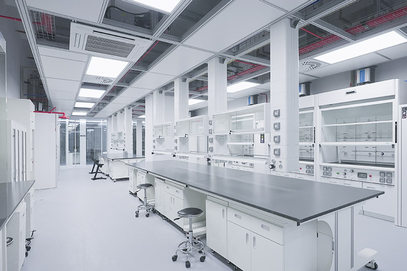 安庆实验室革新：安全与科技的现代融合